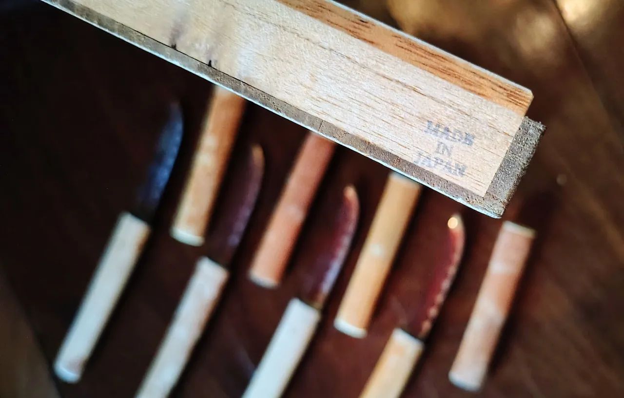 Estojo com 4 katanas (espadas) Japonesas de 1960 para abrir cartas - Foto 5