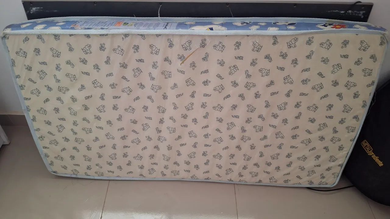 Vendo berço e colchao - Foto 3