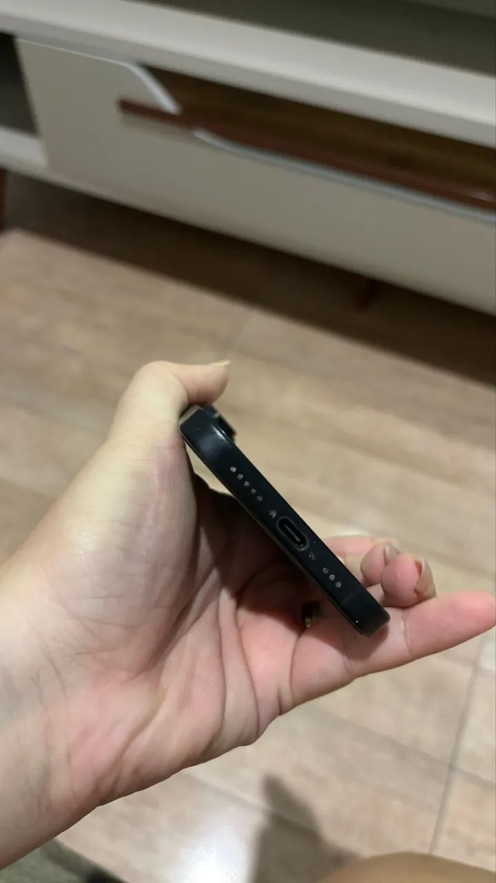 Vende-se IPhone 16 - 128gb Preto - Foto 4