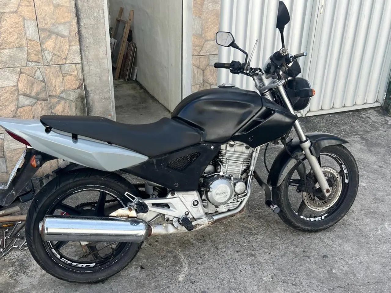 Cbx Twister 250 