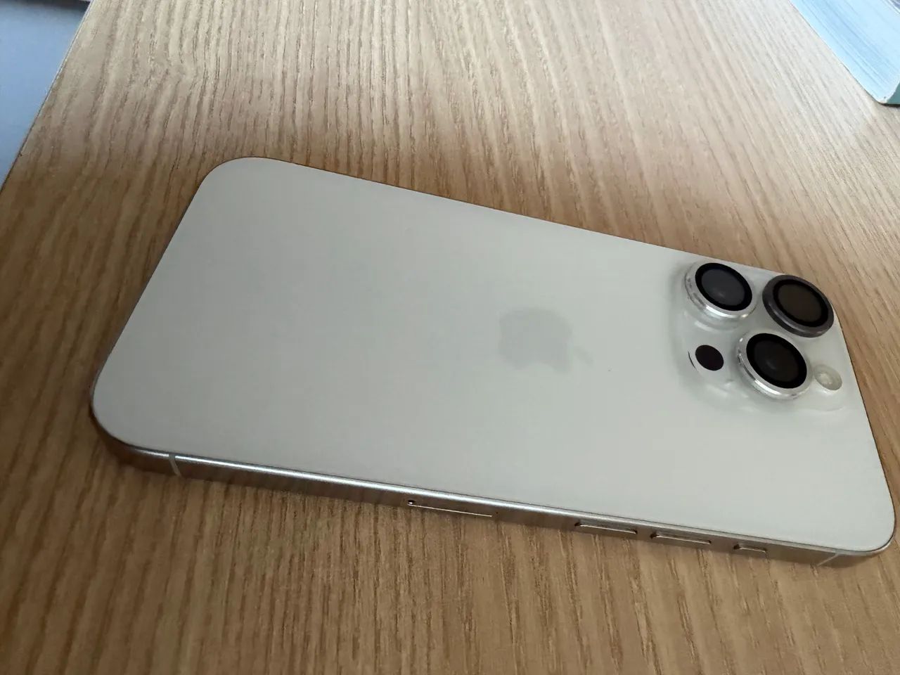 iPhone -15 pro - Foto 4