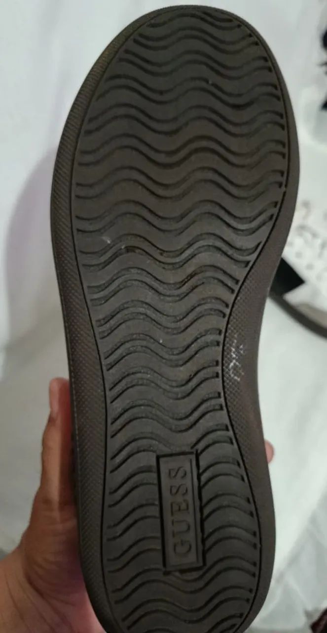 Tênis Guess Original( Valor em loja 450,00) - Foto 3