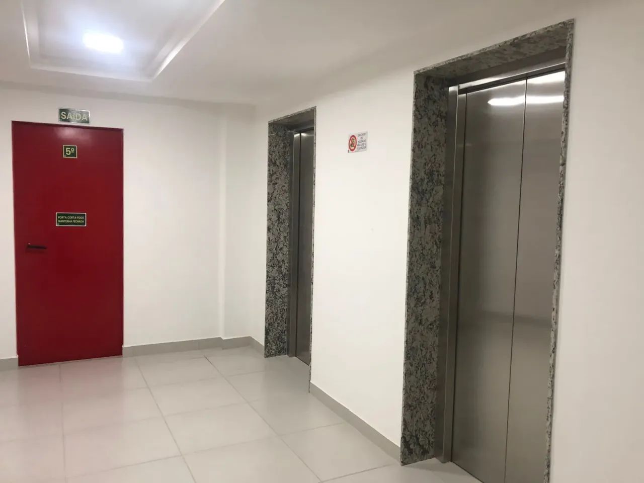 Conjunto de Salas comercial, Ed Golden Business em Vila Velha - Foto 2