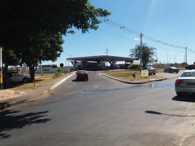 Vendo casa em área comercial - Foto 3