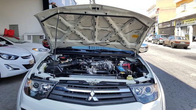 Triton 2016 4x4 automatica impecável baixo km $79.900 - Foto 2