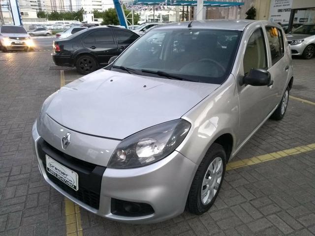 Renault Sandero Authentic 1.0 flex 2013/2014