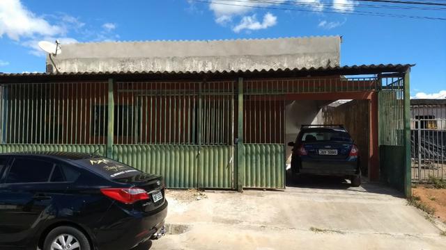 QD 402 Excelente casa escriturada localizada no recanto das Emas