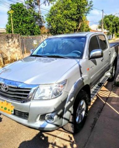 Camionete Toyota Hilux 2.7 cd srv 2012 automatica