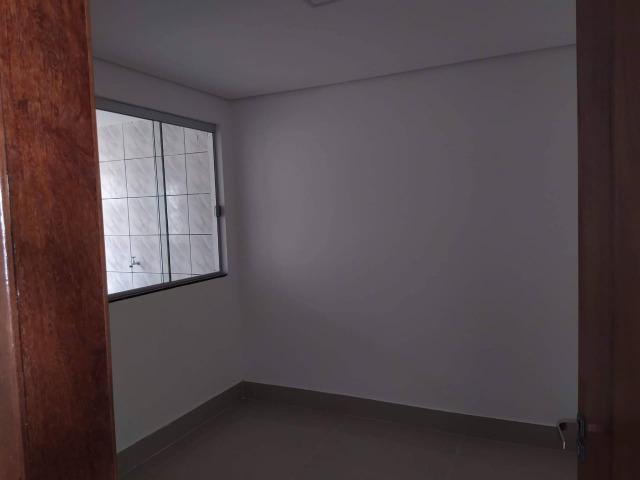 Vendo casa escriturada de 3 quartos na 102 do Recanto das Emas. - Foto 2