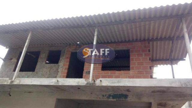 KSS- Casa inacabada a 50m da pista em Unamar - Cabo Frio