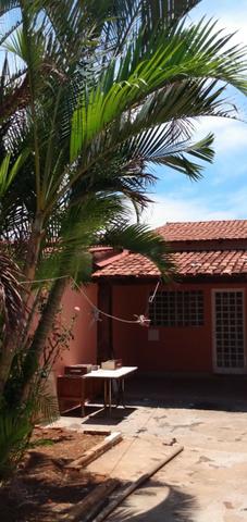 Vendo Excelente Casa escriturada na QN 7-E do Riacho F-II - Foto 2