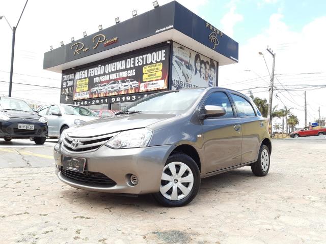 Toyota Etios XS 1.5 Automático 16/17 - Troco e Financio!!