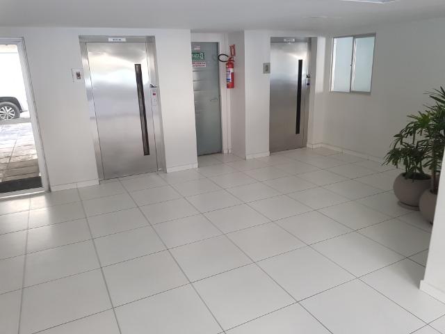 Apartamento com 3/4, 2 banheiros varada área de 70 m2, 8º andar - Jatiúca - Foto 17