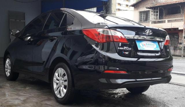 Hyundai HB20S 1.6 Comf Ano: 2017 - Foto 5