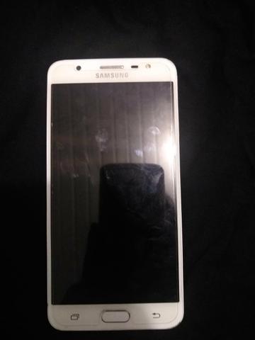 Vendo j7 prime por 600 R$ com carregador original
