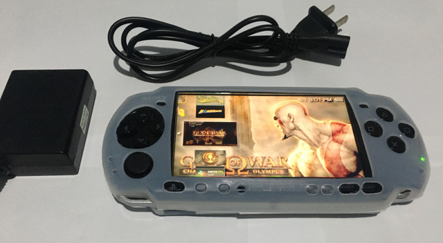 PSP Slim 3001 Destravado/ 16GB