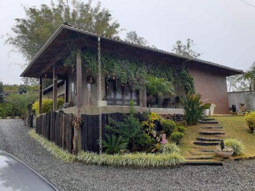 Casa à venda no bairro Centro - Corupá/SC