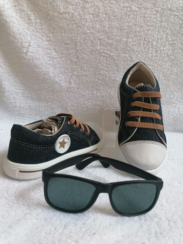 Kit de tênis infantil com bolsa e óculos de sol - Foto 5