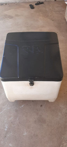 BAÚ PRO TORK COM SUPORTE