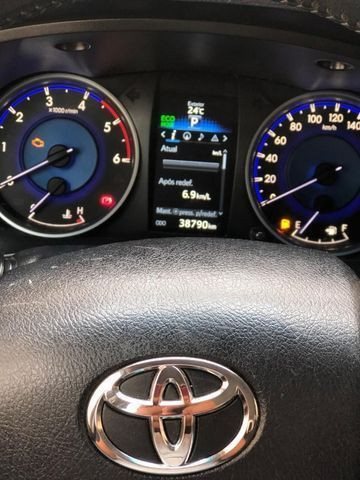 Toyota Hilux SRV 4x4 (Aut) / 2017<br><br> - Foto 4
