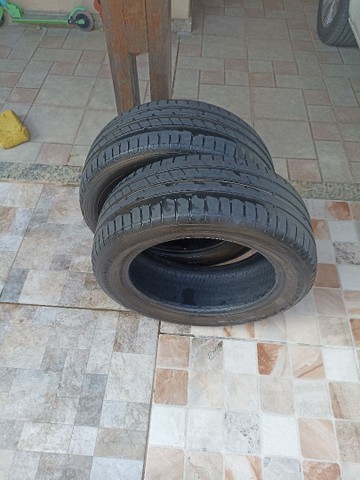Vendo pneus Goodyear  efficientgrip 195 55 15 meia vida  - Foto 2