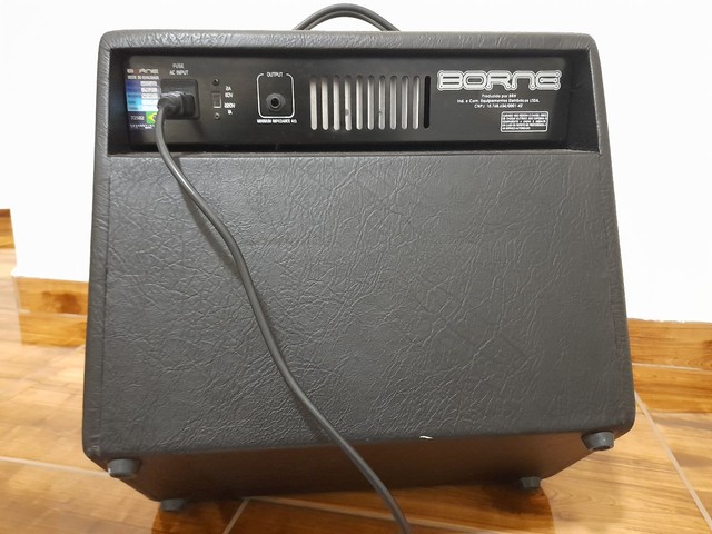 Amplificador baixo borne cb100 64872220282371122