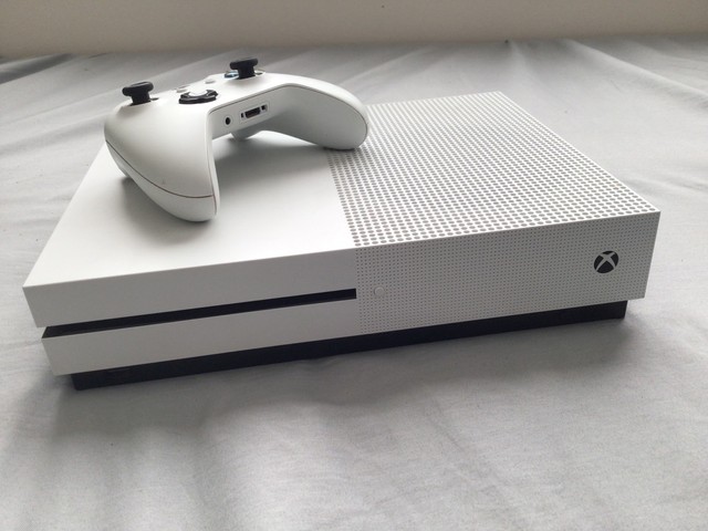 Xbox One S