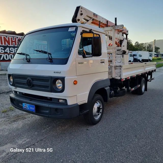 Vw 8.160 ano 2016 cesto aéreo com AR condicionado e embreagem a AR  - Foto 3
