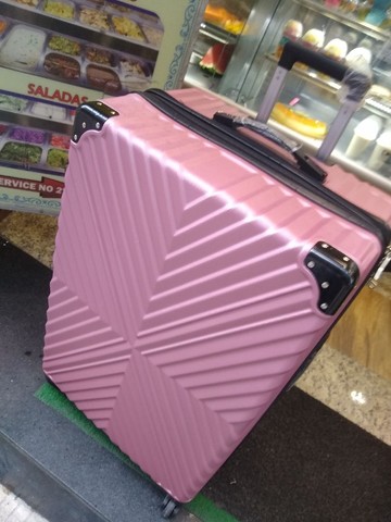 MALA DE RODINHAS  32KG PARA VIAGENS NACIONAIS E INTERNACIONAIS A MAIOR QUE TEM 