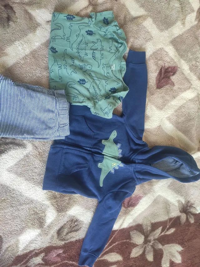 Trio carters tamanho 18 meses