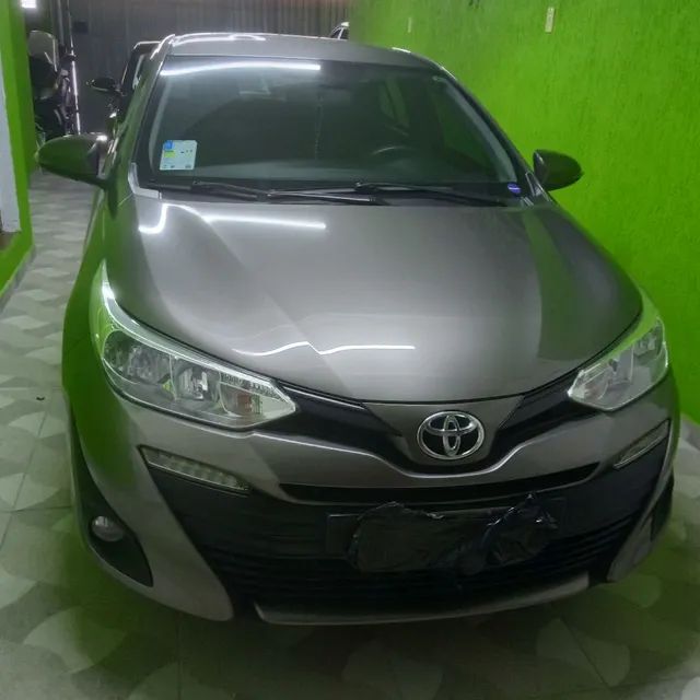 Toyota Yaris Sedan XL 1.5 Automático 