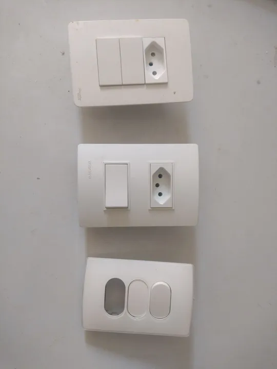 Tomadas e interruptores novos - 3 peças