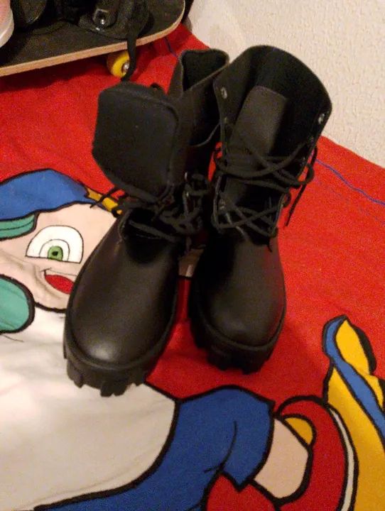 Botas de Couro Preto