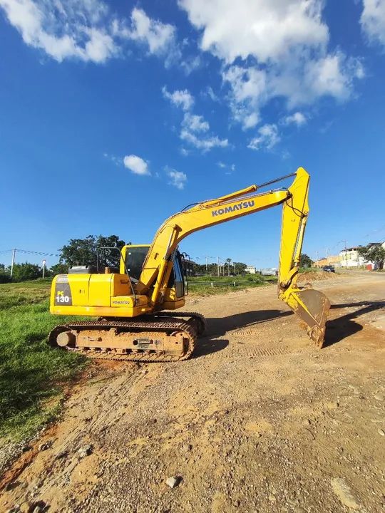 Escavadeira komatsu 2013 Pc 130 - Foto 3