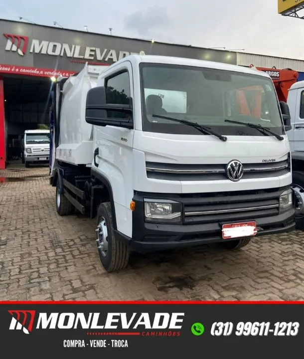 Caminhao VW Delivery 11180 - Ano 2019 - C/Compactador de Lixo