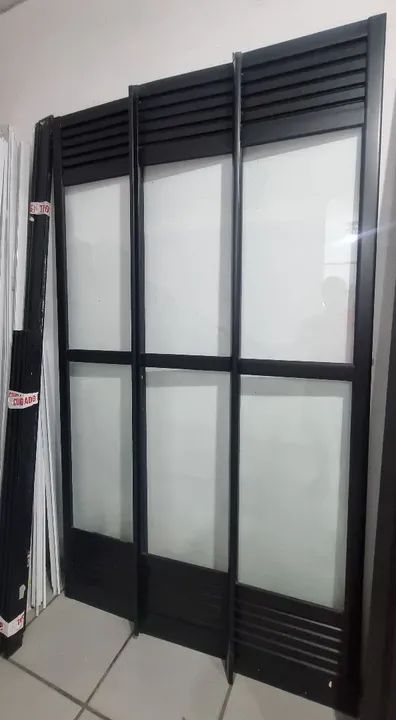 Porta de Alumínio com Vidro - 3 Folhas - Foto 5