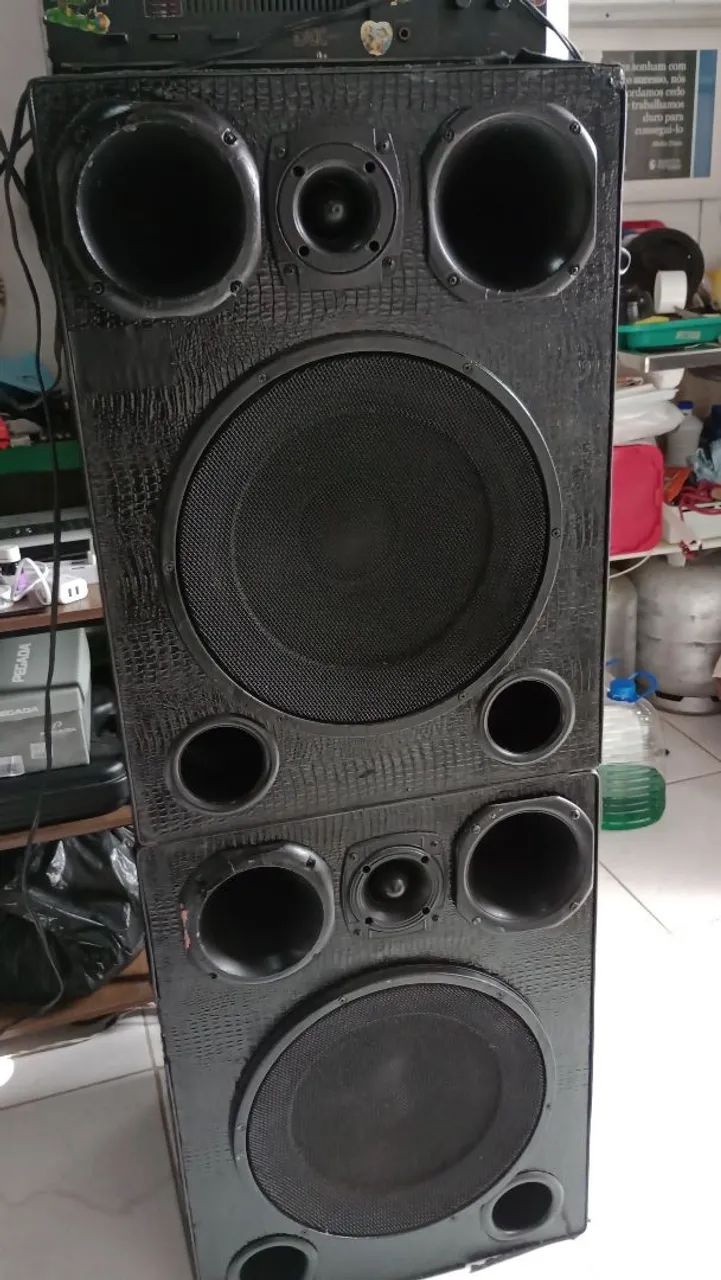 CAIXAS DE SOM AMPLIFICADA 
