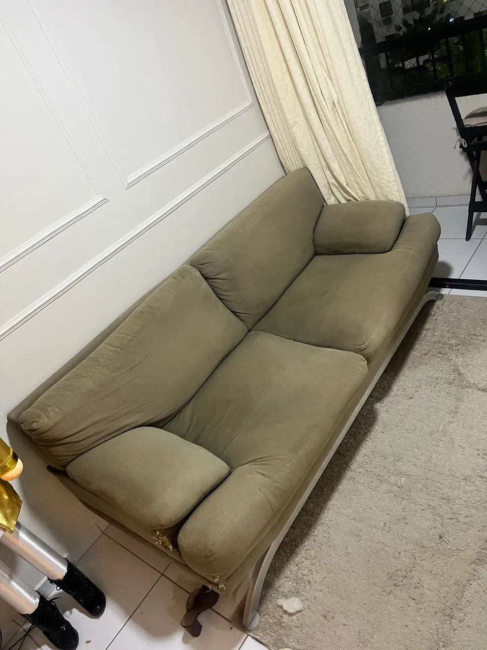 Sofá 3 lugares 2,10m - Foto 2