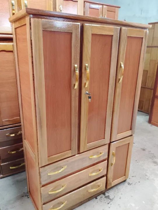 Guarda roupa de  3 portas Novo. - Foto 4