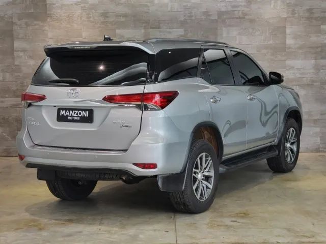 Hilux SW4 Srv Flex - 2019 - Foto 4