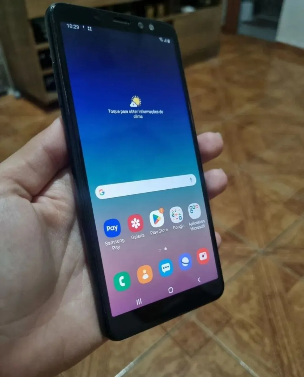 Samsung A8+