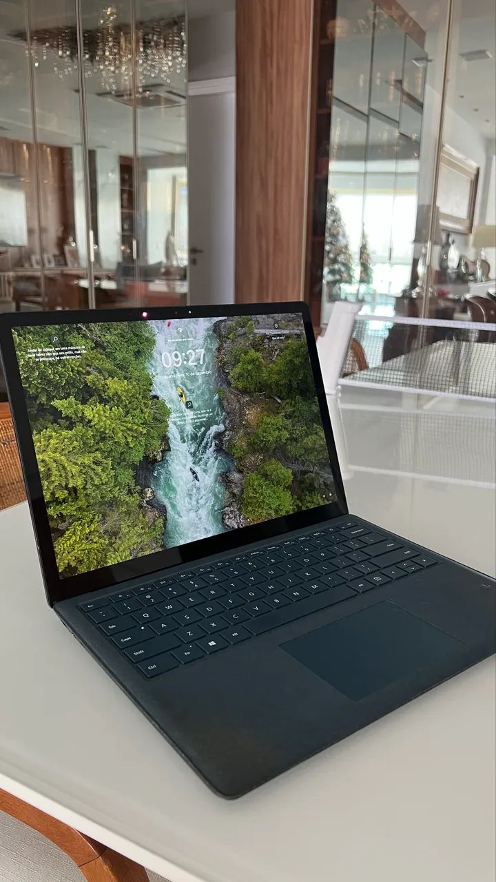Microsoft Surface Laptop 2 processador intel core i5/ 8gb ram/ 256 gb de armazenamento