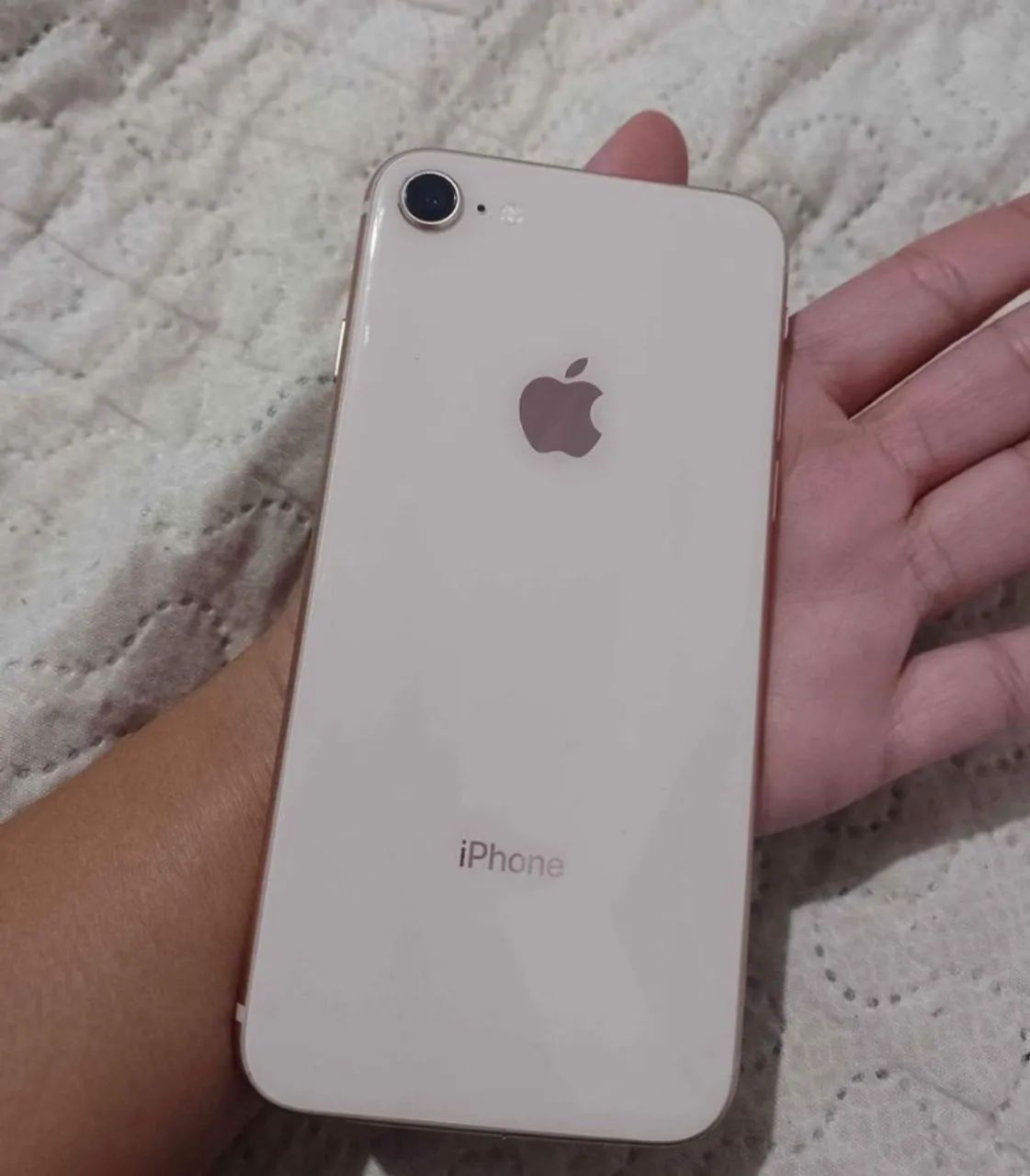 iPhone 8