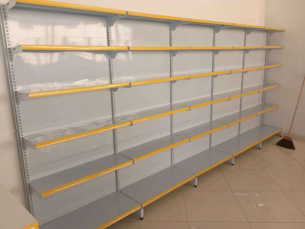 Gôndolas para comércio em geral  - Foto 2