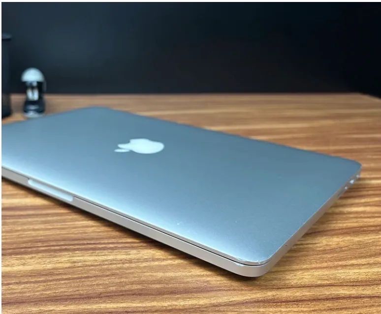 Macbook pro 13 ( I7) 