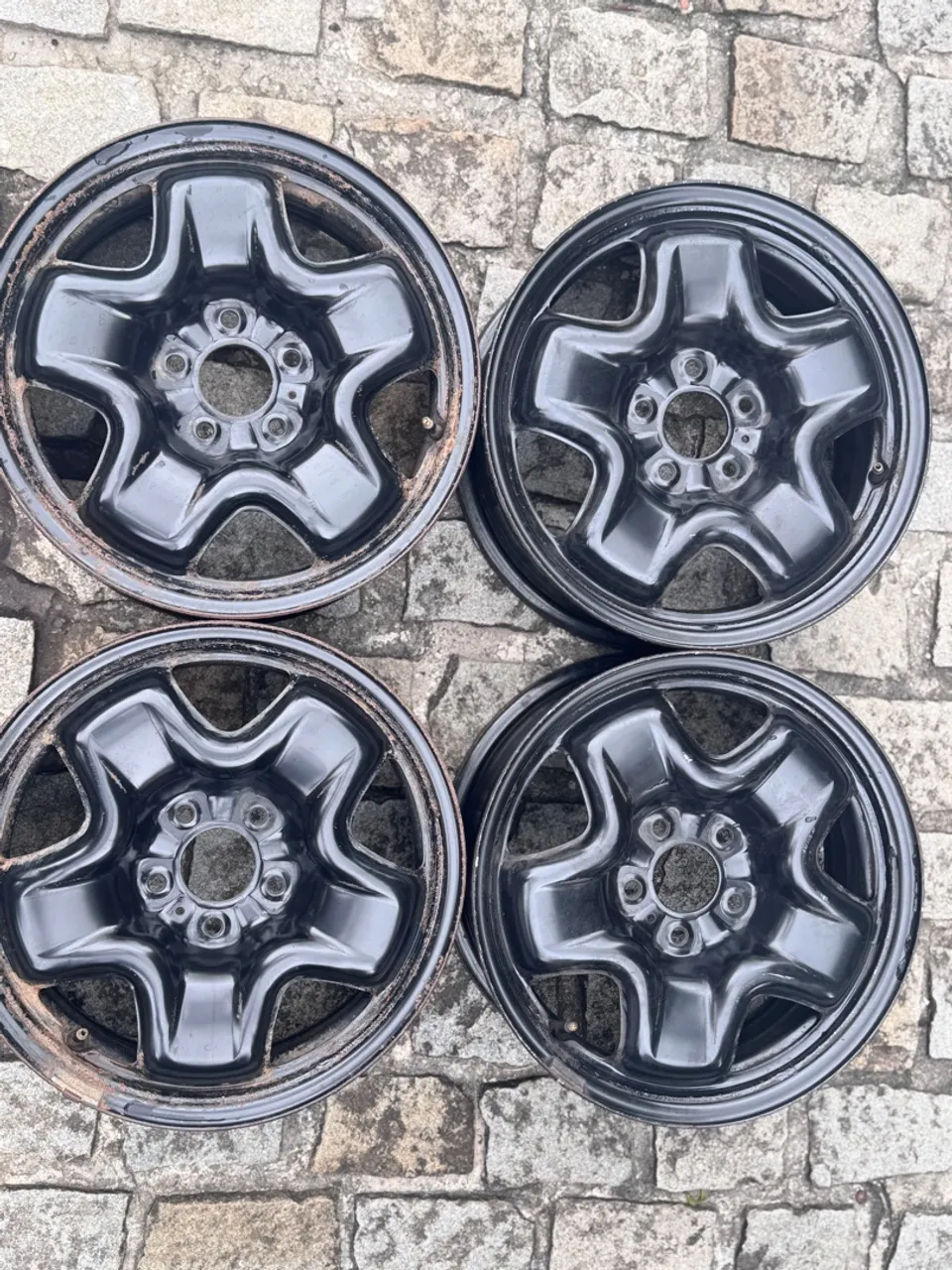 RODA DE FERRO 16 FIAT TORO
