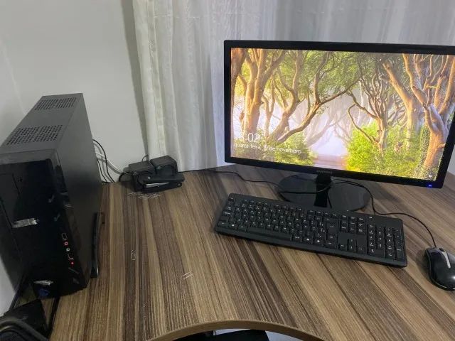 Computador Usado - Conservado PC Intel Core i3 10105f, 8 Gb RAM, 256 Gb 17,