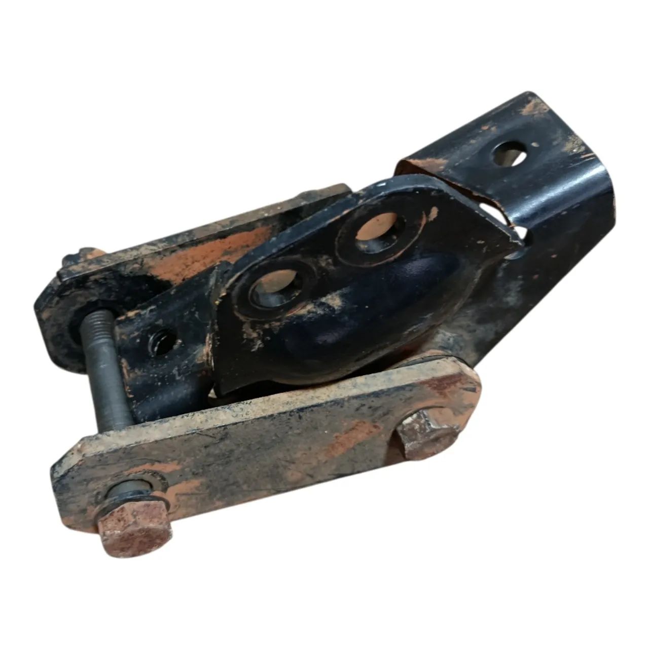 SUPORTE MOLA DIANTEIRA JUMELO ORIG VW 5150 DELIVERY