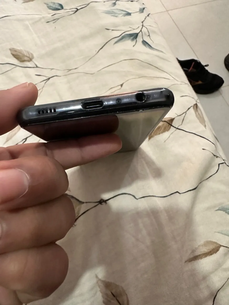Celular muito bom a bateria
