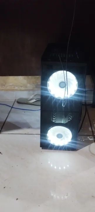 PC Gamer com LED RGB e Placa de Vídeo Potente